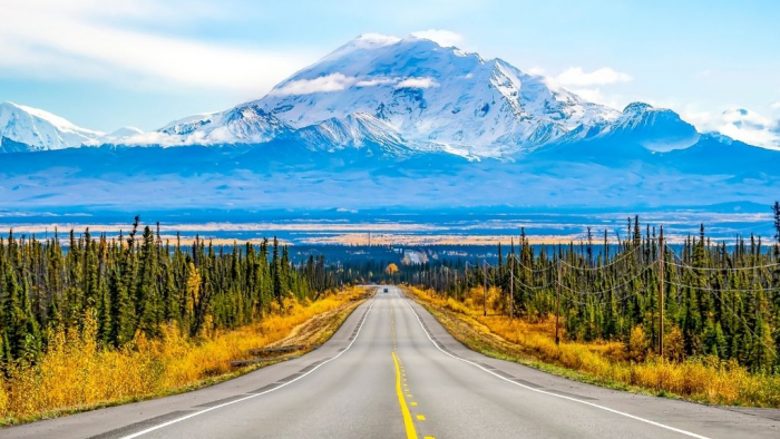 Take-a-scenic-drive-on-the-Alaska-Highway-Turuhi