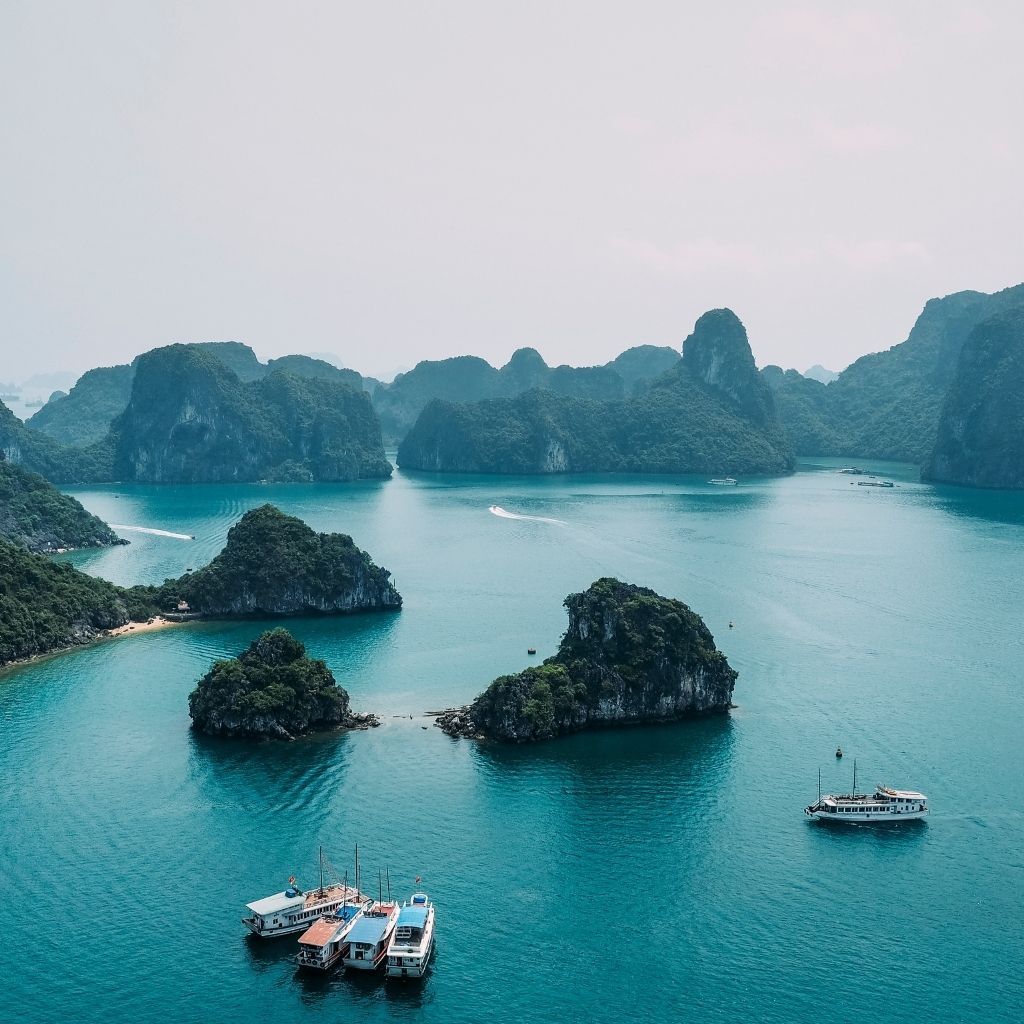 ha long bay vietnam