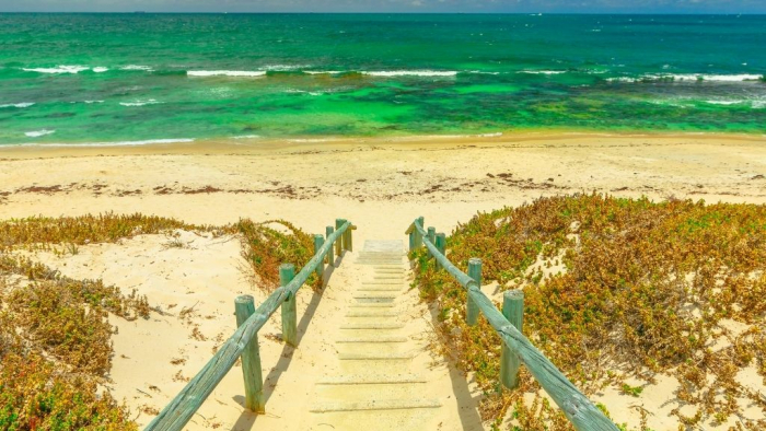 15-Fun-Things-to-Do-in-Perth-Perth-Beach-Turuhi