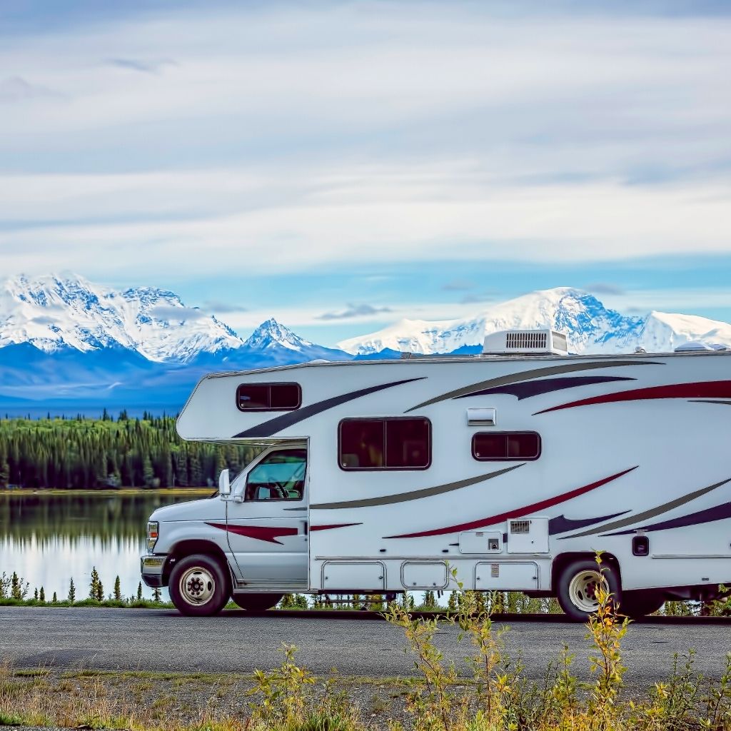 Tips for Renting a Car or RV in Alaska