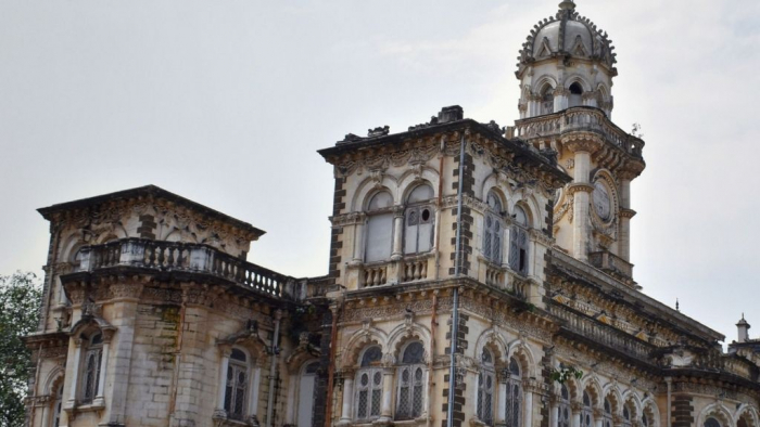 Lesser-Known-Facts-About-Jamnagar-Palace-Turuhi