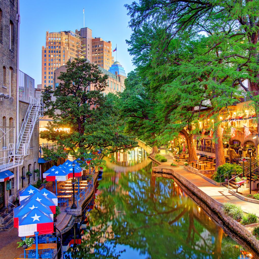 San Antonio Riverwalk is open 24 hours a day, 365 days a year, for free