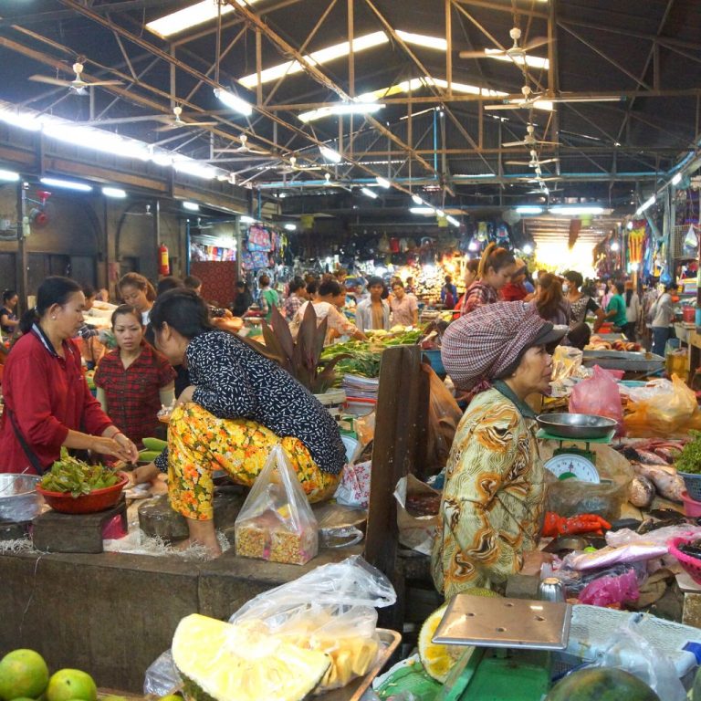 What to Buy at Siem Reap Night Markets - Turuhi