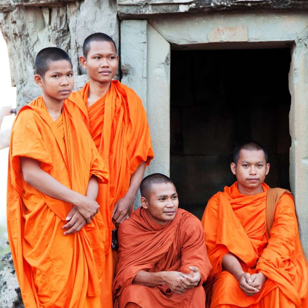 monks at Angkor Wat archeological park