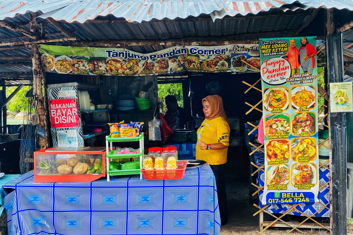 The only restaurant at Tanjung Pandan, the northern tip of Pulau Tuba