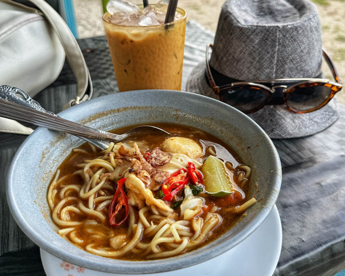 The vegetarian version of Mee Ketan, although it still contains eggs