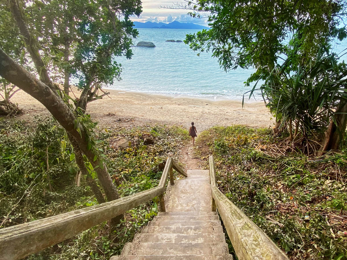 The narrow stairs that lead you to the Wild Beach in Langkawi