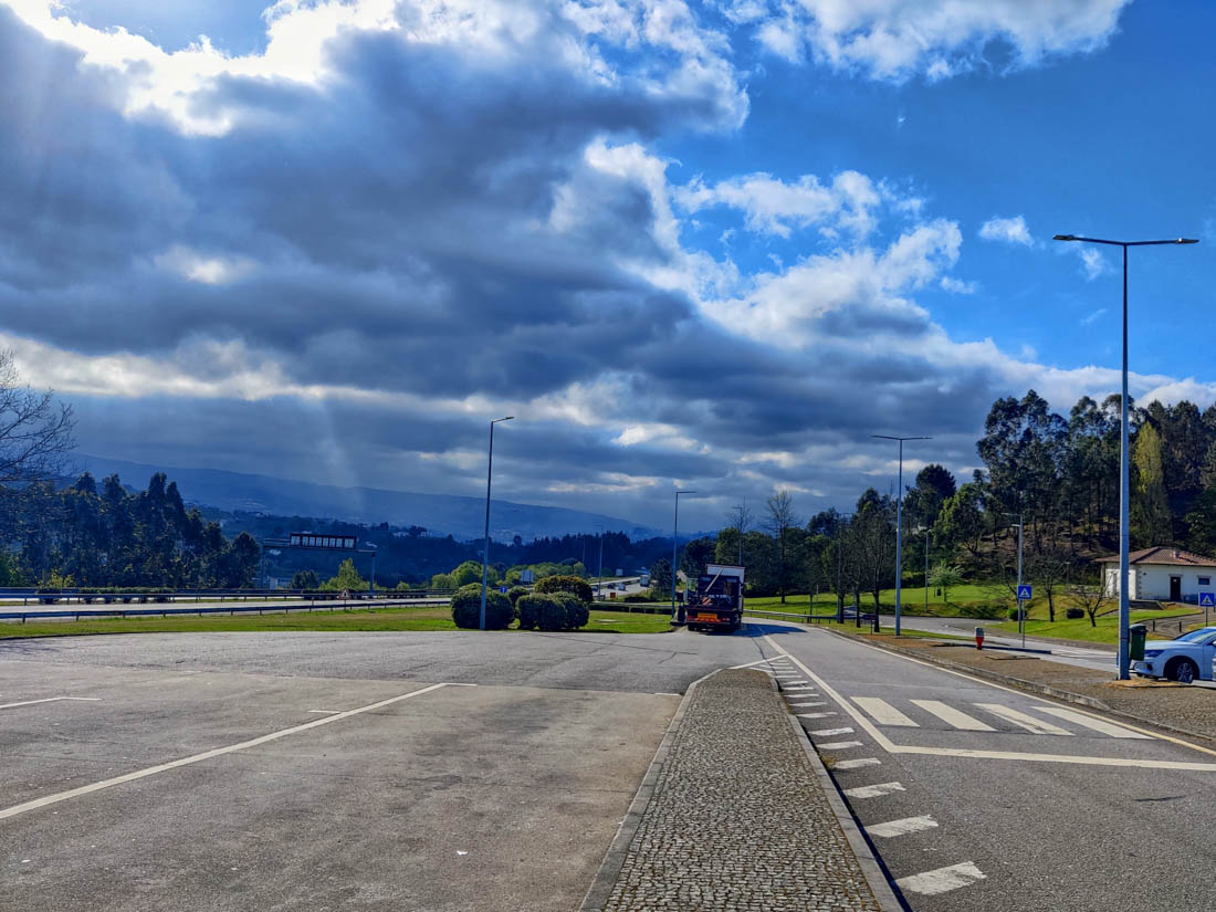 The drive from Porto to Douro turned picturesque with the day gradually turning sunny