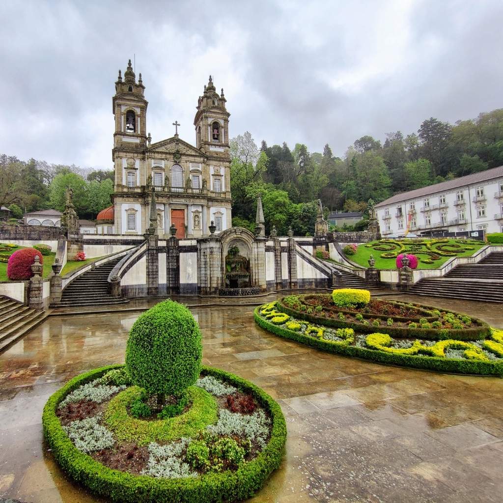 How to Make the Most of a Day Trip to Guimarães and Braga from Porto