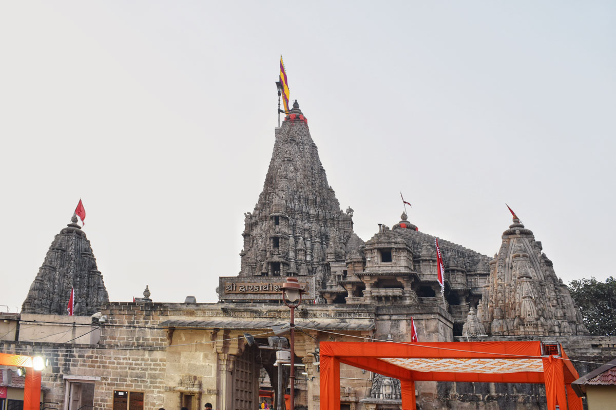 The famous Shri Dwarkadhish Temple