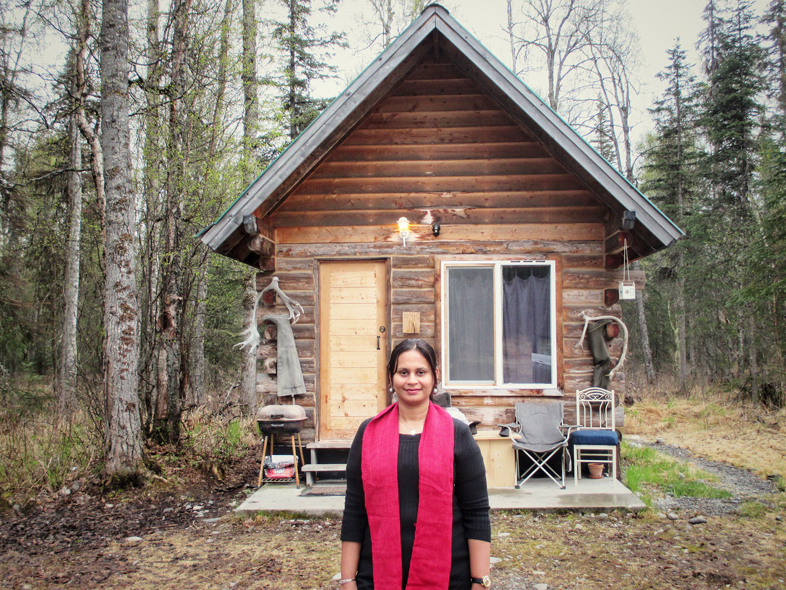 The "dry Talkteena cabin" in the middle of the Dneali forest in Alaska