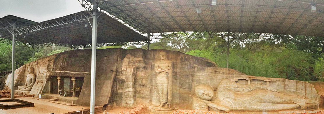 Panoramic view of Gal Vihara Buddha statues