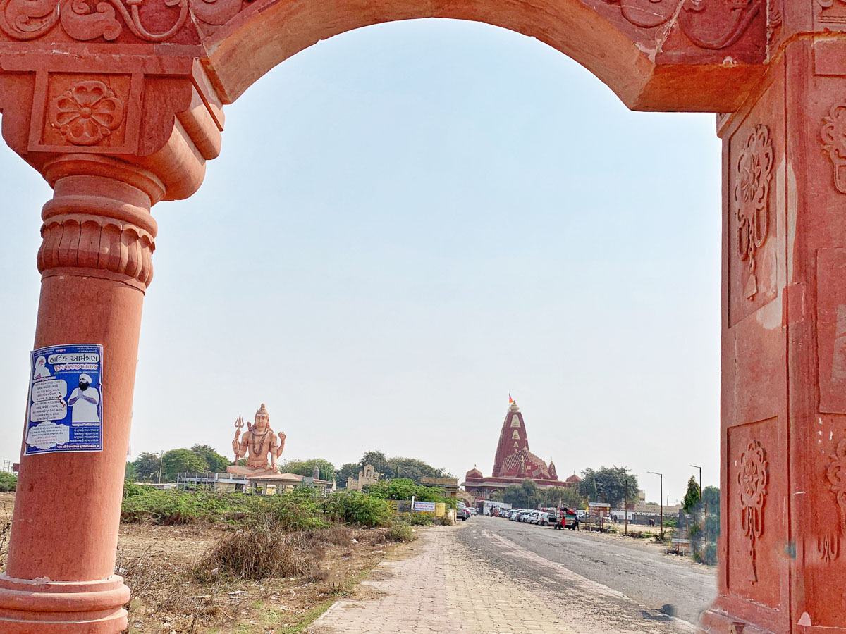 View of Nageshwar Jyotirlinga temple from the main road