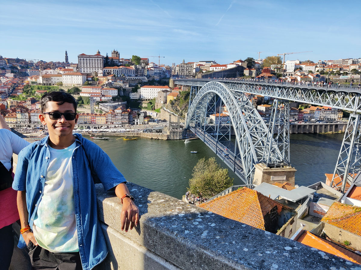 the stunning Douro River bank, with the majestic Lus I Bridge