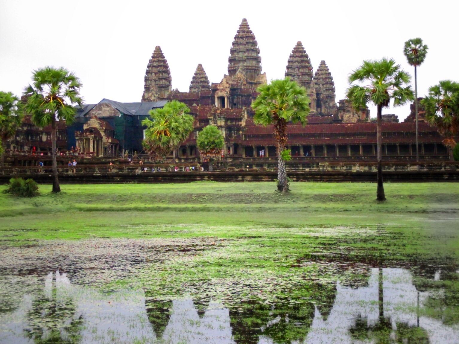 Reflection Pond is the proof why Angkor Wat is an ancient architectural marvel