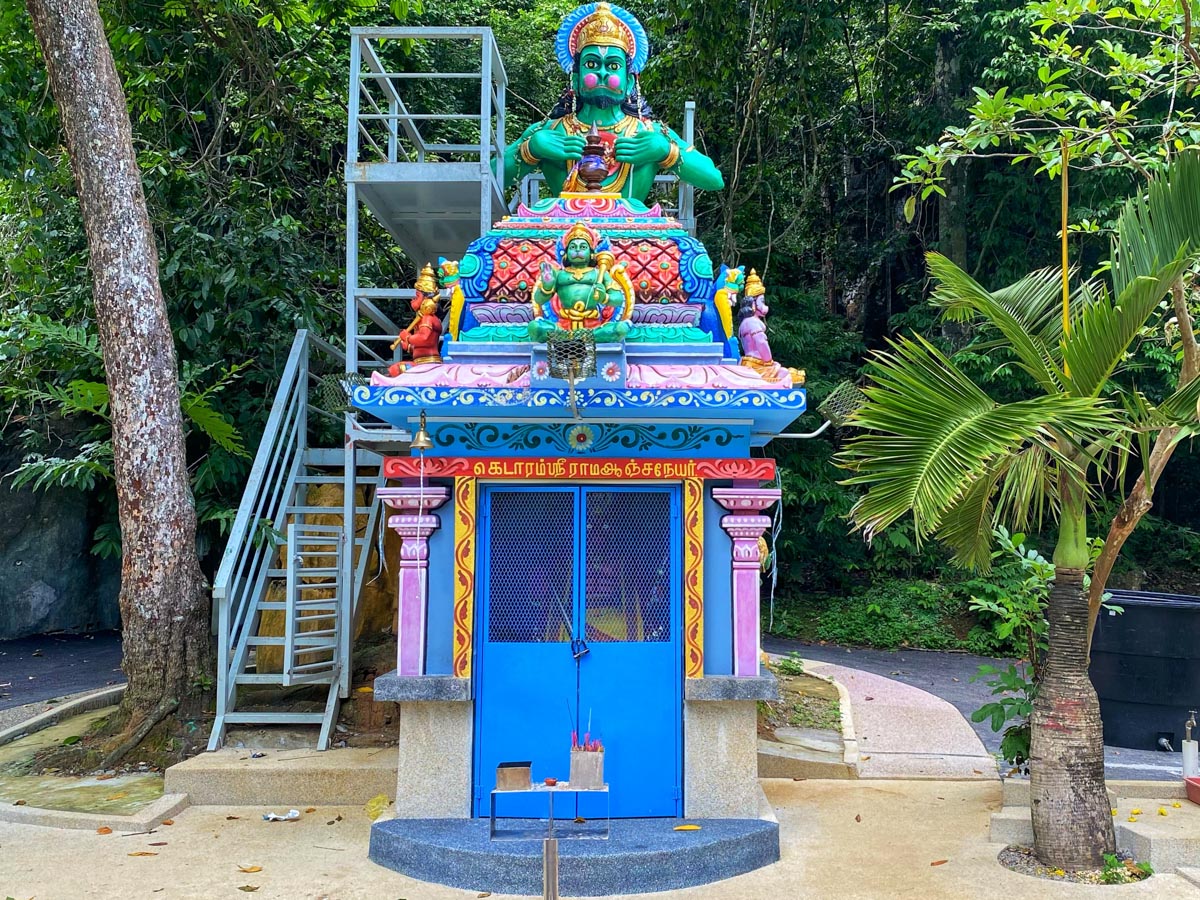 As you arrive at Wat Tham Kisap, a statue of Lord Hanuman greets you