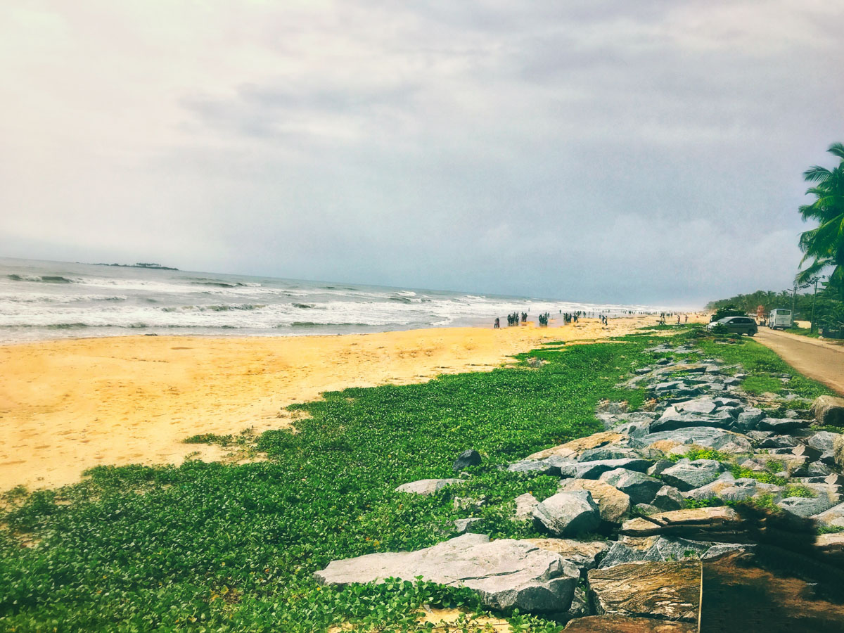 Long stretch of picturesque Malpe Beach