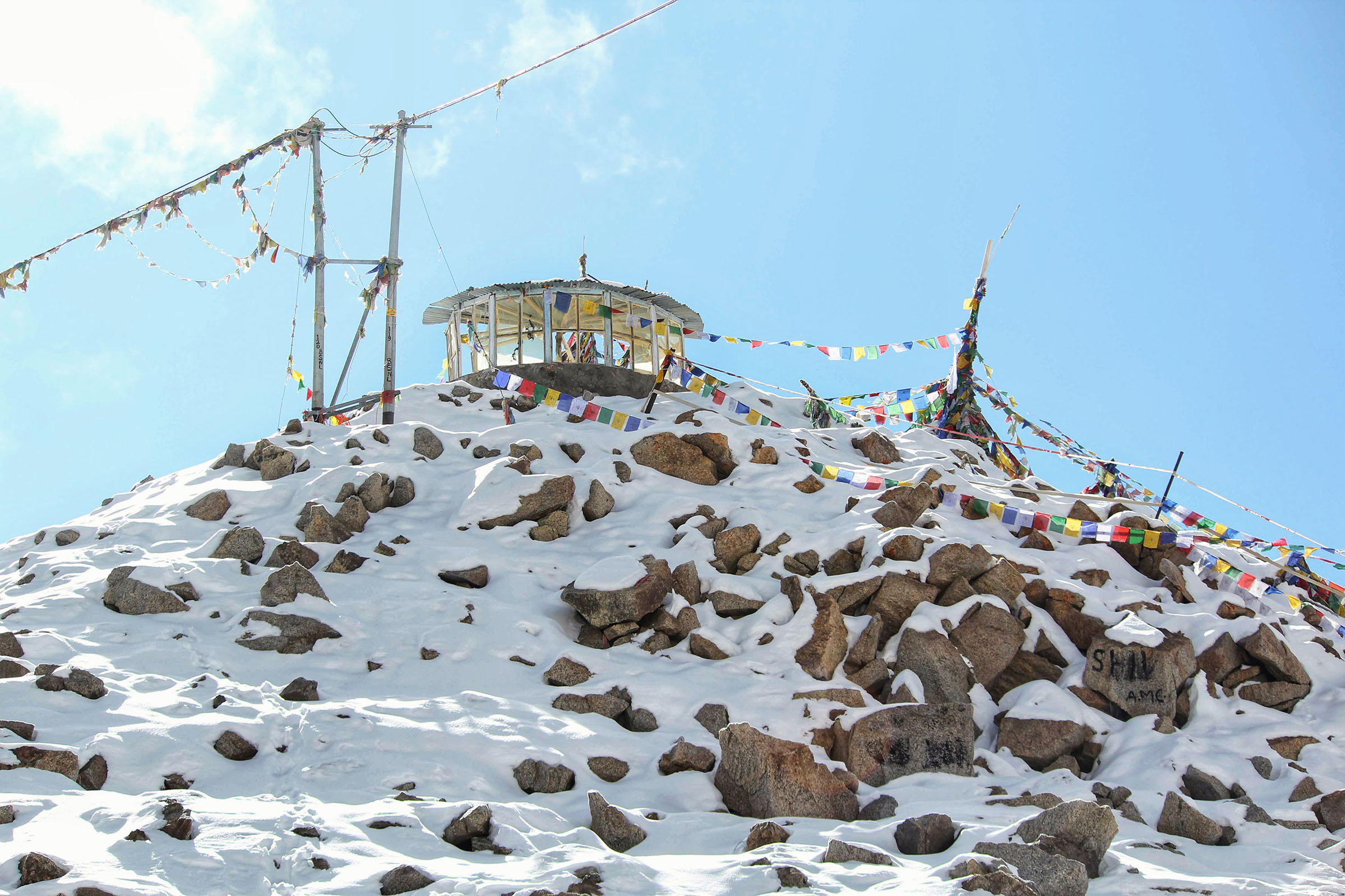Indian Army check post at the top of Khardung La pass