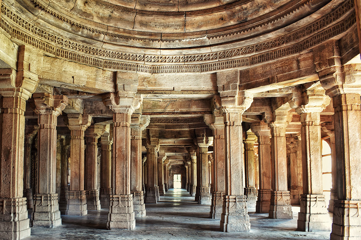 The prayer hall exhibits the elegance of ancient architecture in Champaner masjid