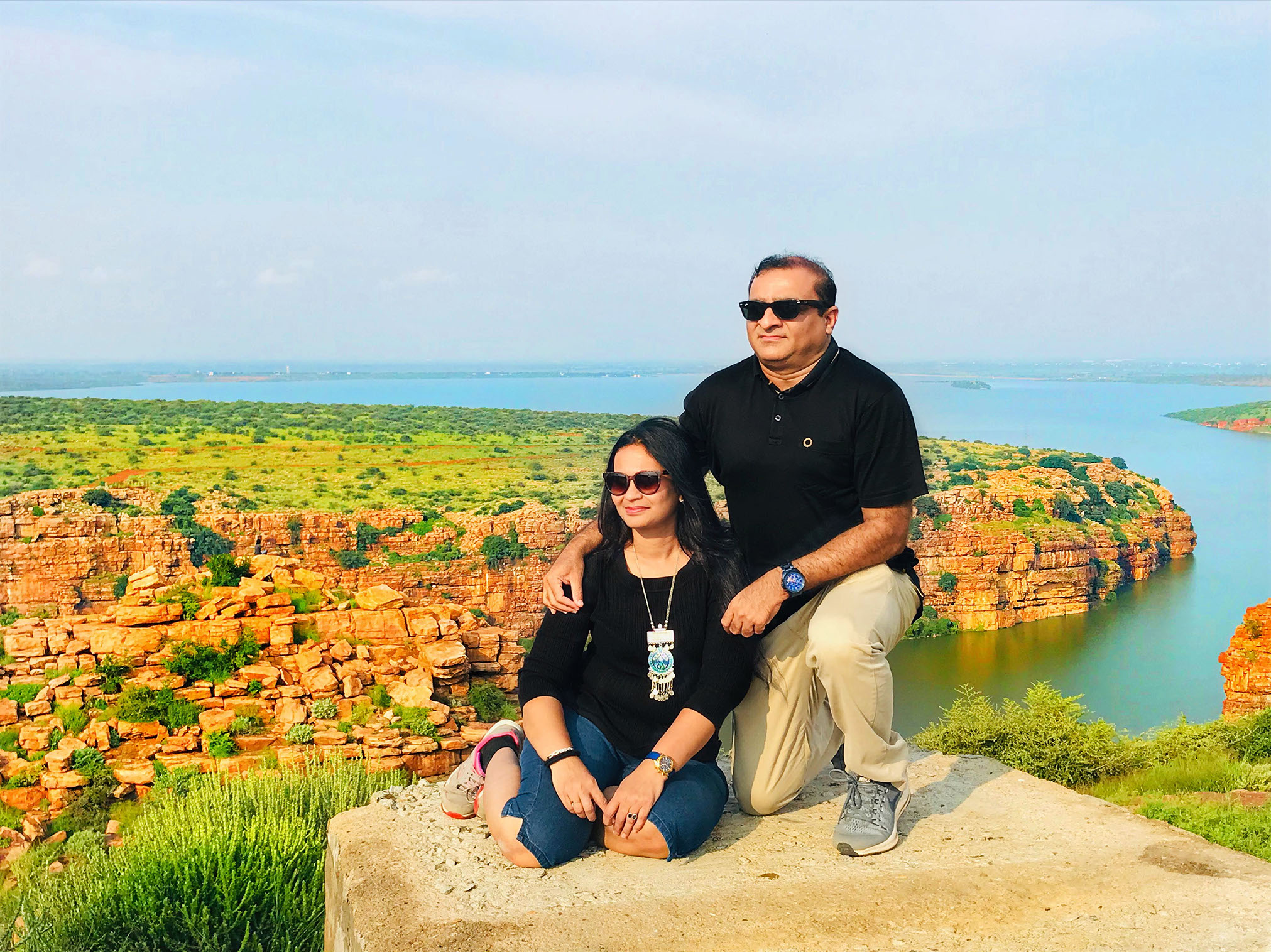 Rahuldev Rajguru and his wife enjoying the beautiful Gandikota canyon and Penna River.