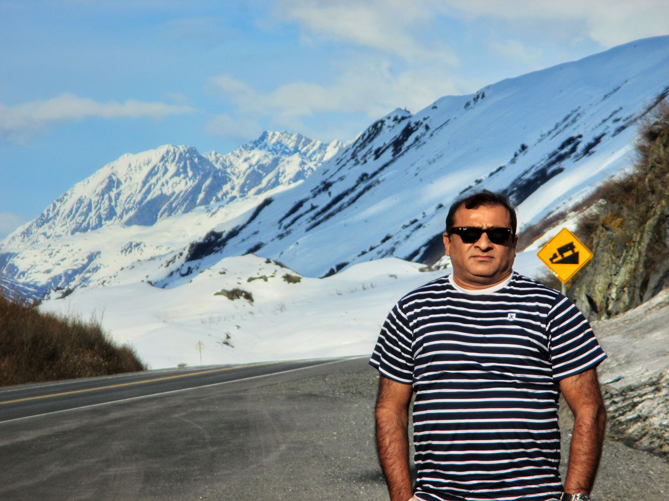 Rahuldev Rajguru enjoying view of richardson highway in Alaska