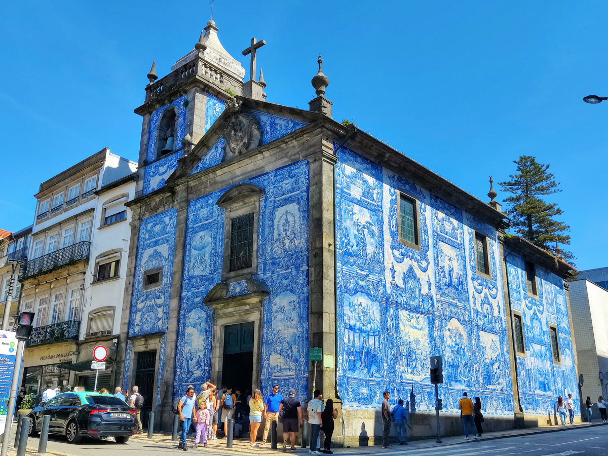 The iconic Chapel of Souls, adorned with striking blue Azulejo tiles